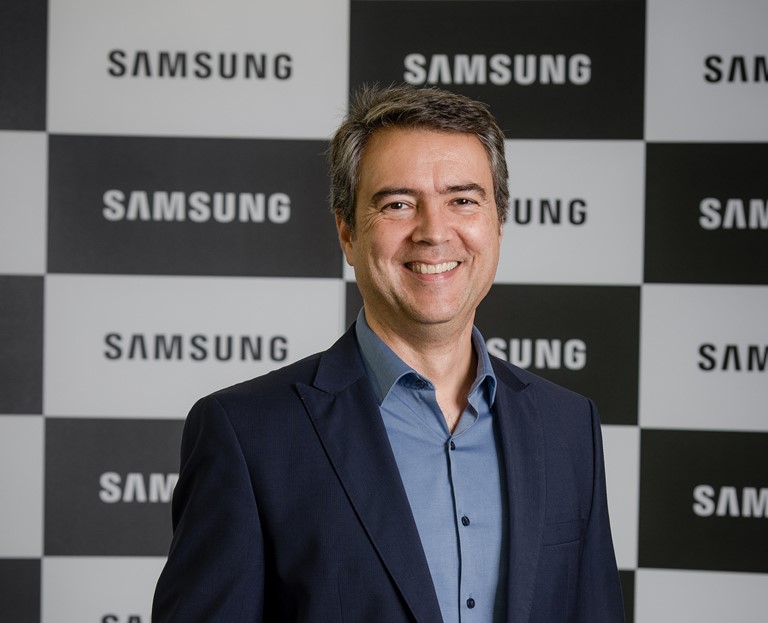 Novo comercial da Samsung mostra SAM viajando pela América Latina
