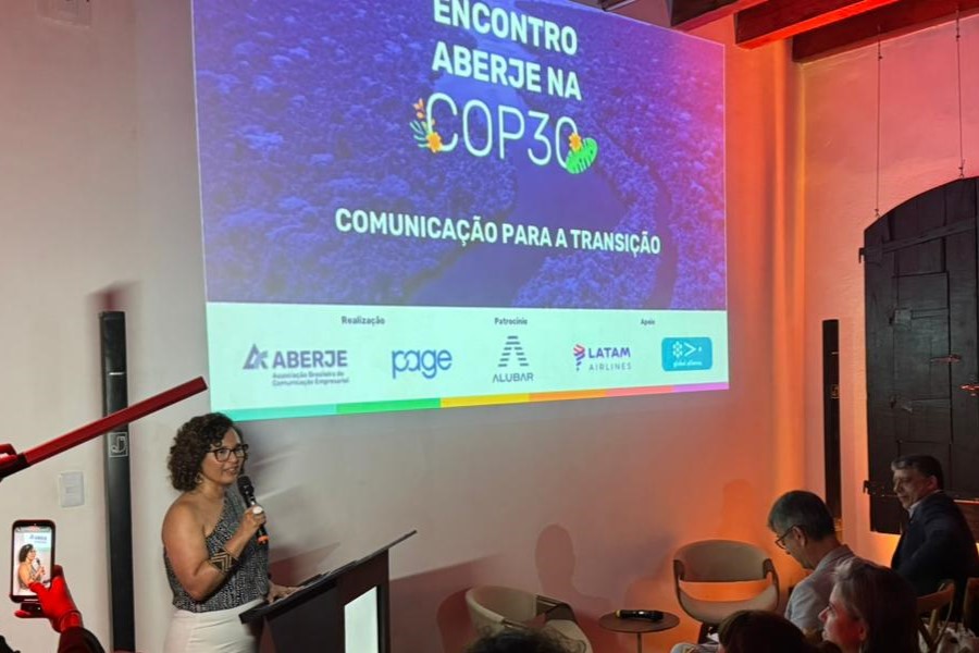 Mônica Alvarez, gerente de Comunicação Corporativa da Alubar Global Management e diretora do capítulo Aberje Amazônia